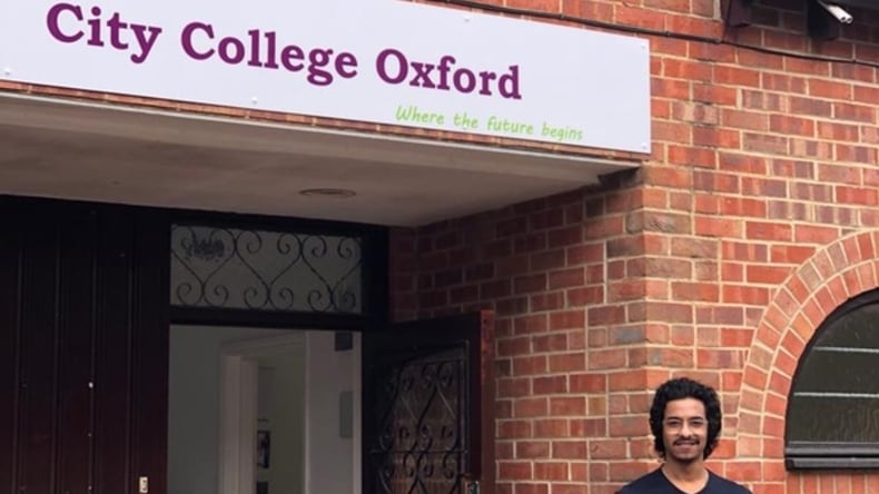 City College Oxford skoleindgang