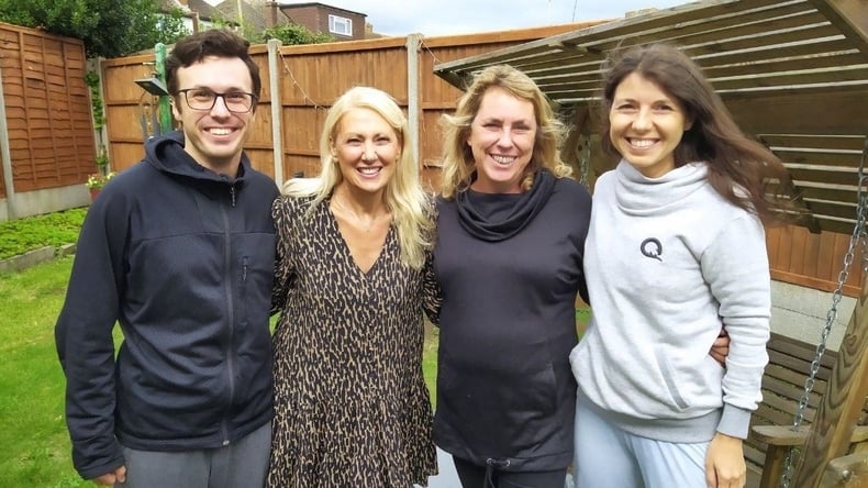 ¡Estudiantes felices!