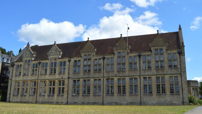 Kingswood school