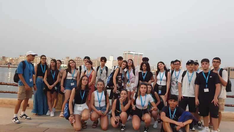 Group of students at Dubeduca