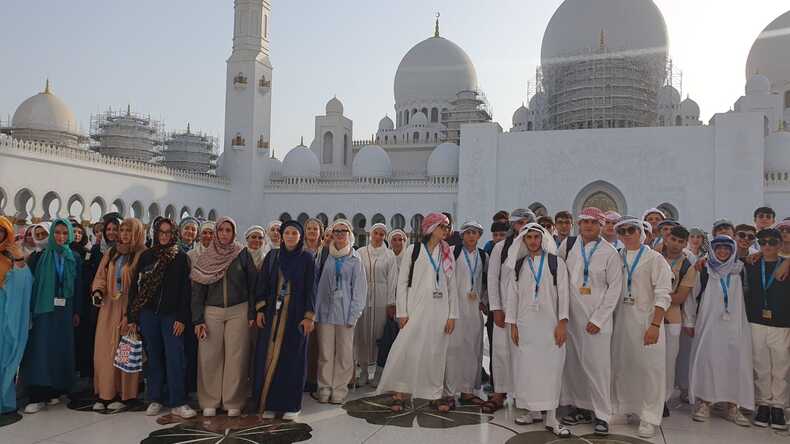 Seeing the mosques in Dubai