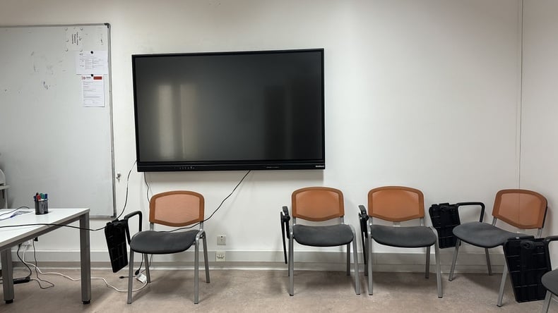 Easy School of Languages classroom