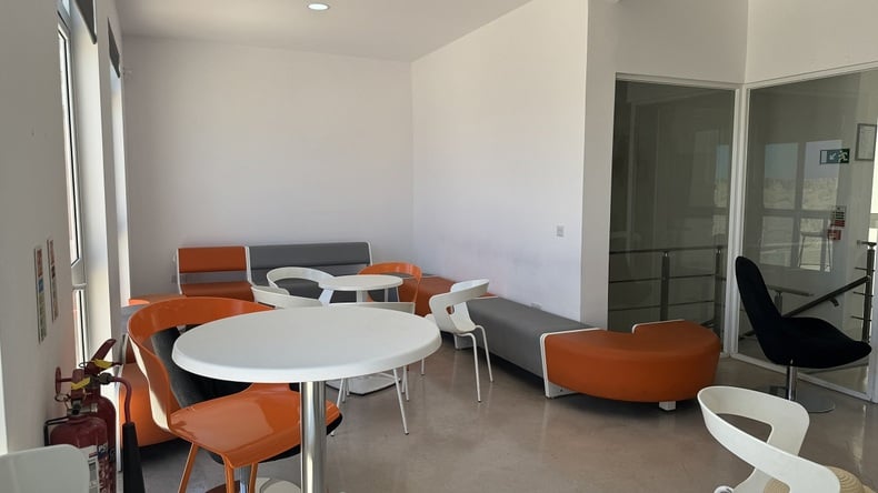 Lounge at Easy School of Languages