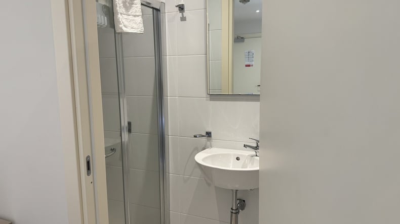 Residence shower
