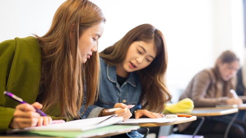 Studenter i klasserom
