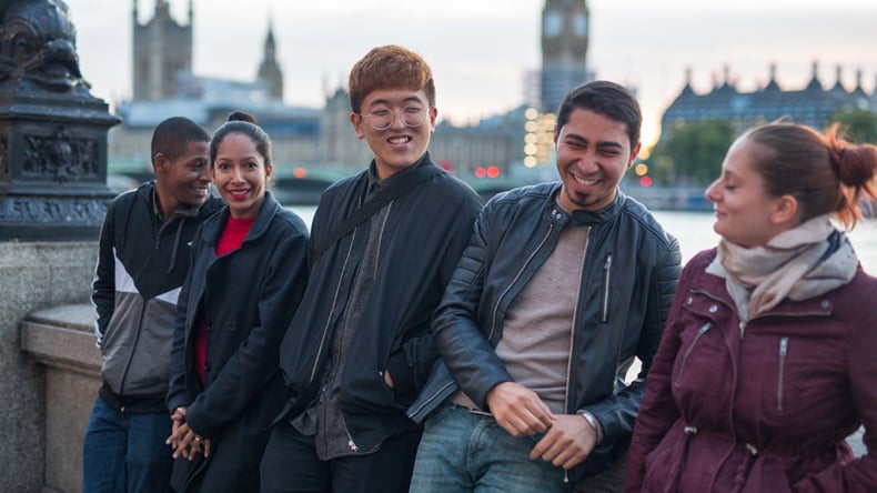 Studenter ute i London