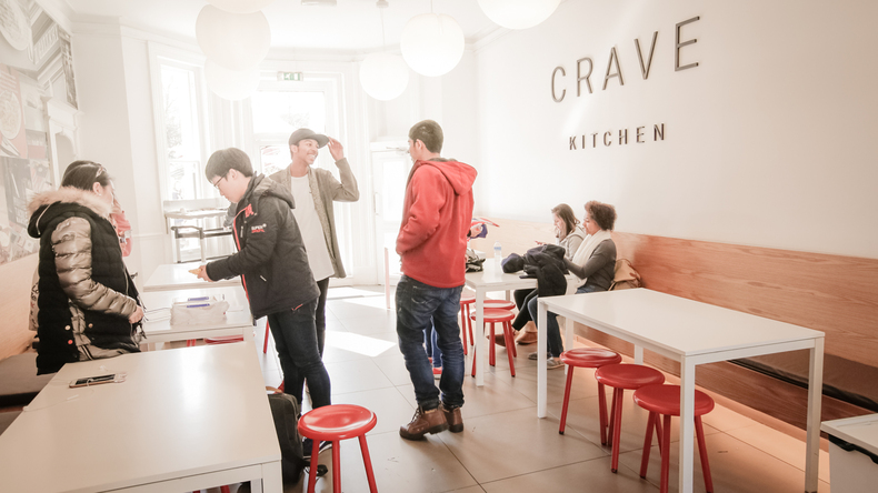 EF 伯恩茅斯的 Crave kinchen