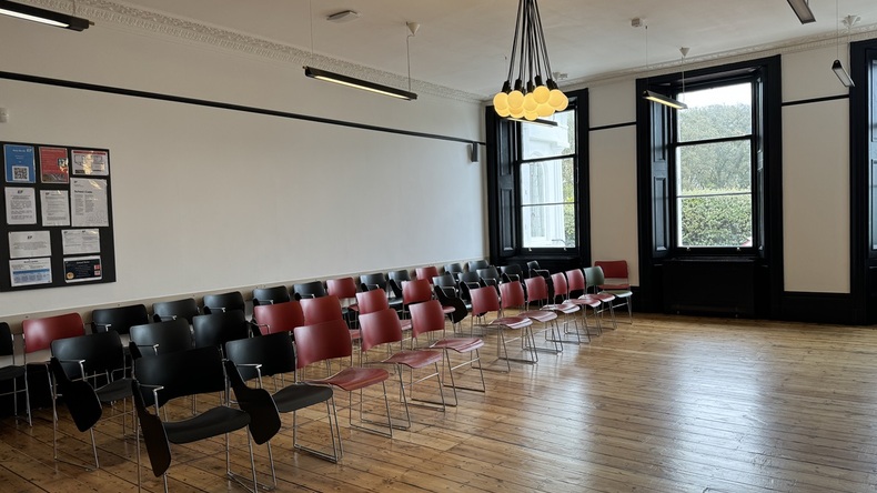 Stort klasseværelse på EF International Language Center Brighton