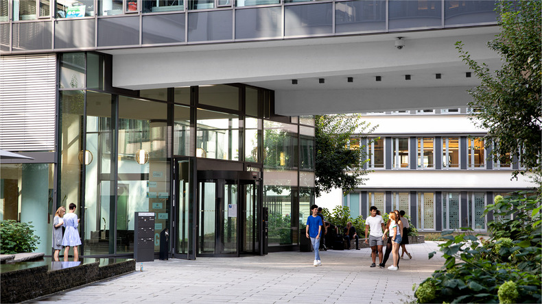 Street entrance to EF Munich