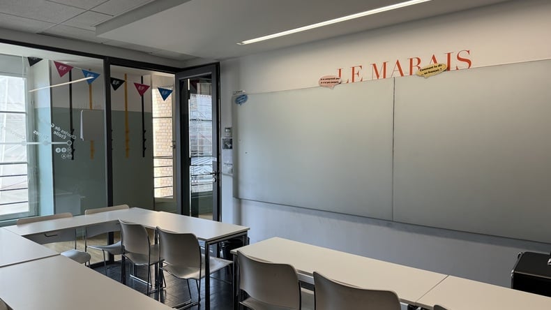 فصل صغير في EF International Language Center باريس