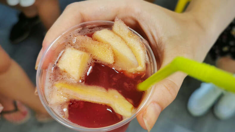 즐겁게 마시는 음료 (Fun drink)