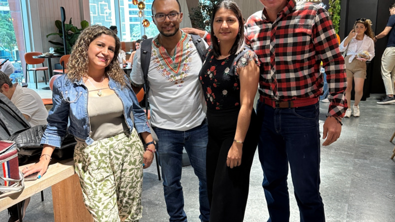 Studenti ES presso il campus JBR
