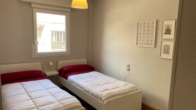 غرفة زوجية (Apartamentos compartidos en el centero)