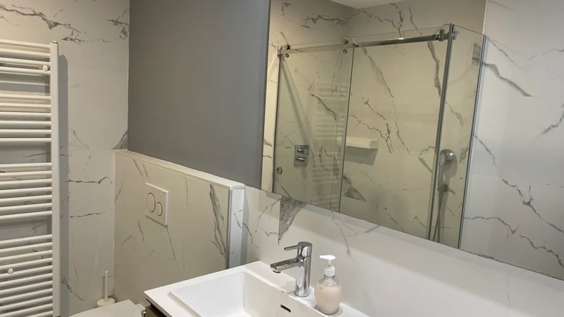 الحمام (Apartamentos compartidos)