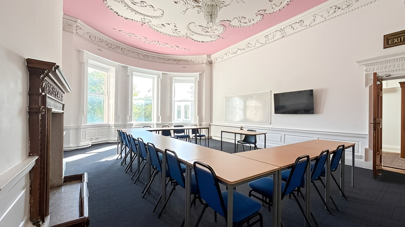 Everest Language School, Dublin