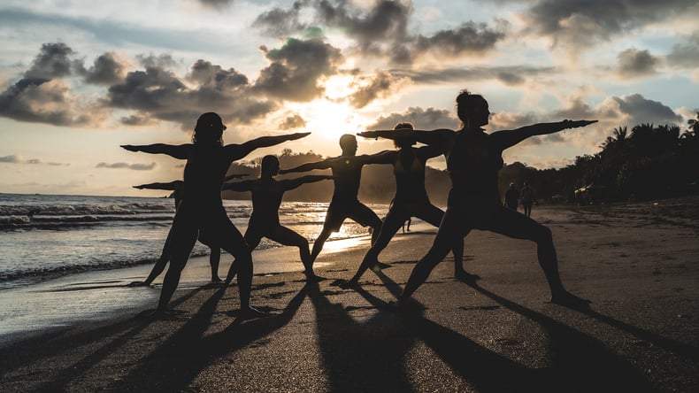 Yoga op het strand