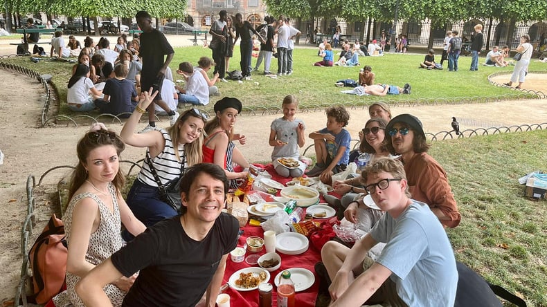 FAYLI Picnic Place des Vosges