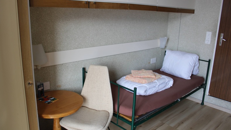 Room with desk