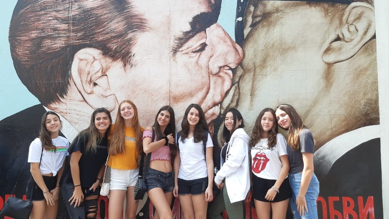 Studerende ved Berlinmuren