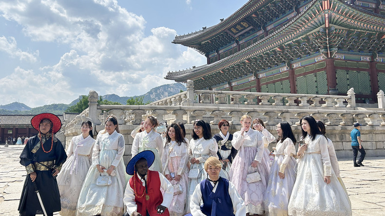 Aula de cultura coreana HANBOK