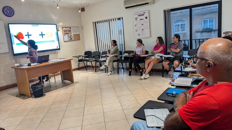 Todas las aulas de GSE tienen pizarras interactivas que funcionan con Android