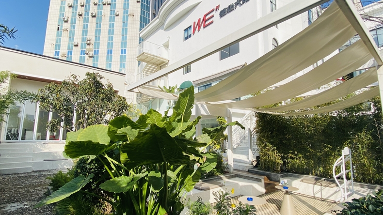 خارج المنطقة العامة -3