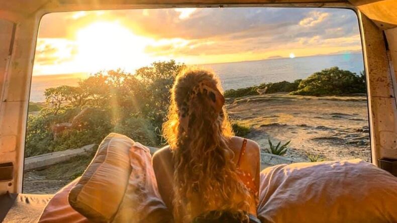 Tittar på solnedgången