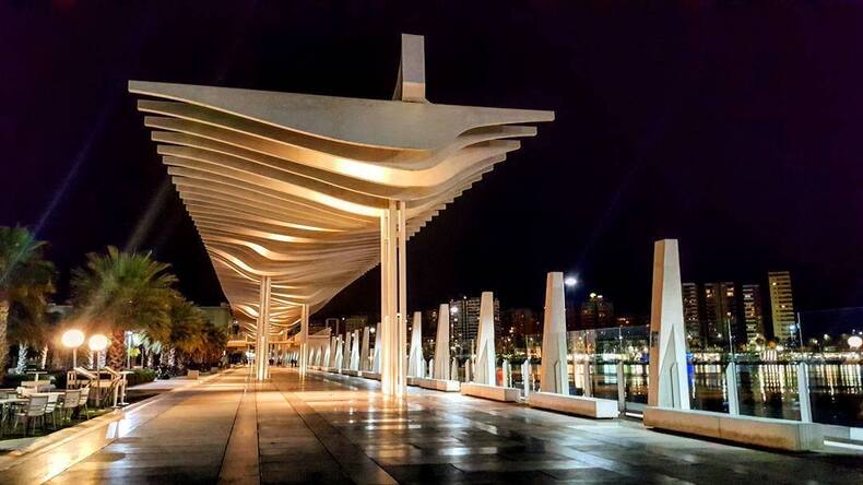 Málaga de noche