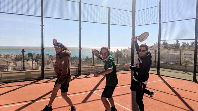 Tenis