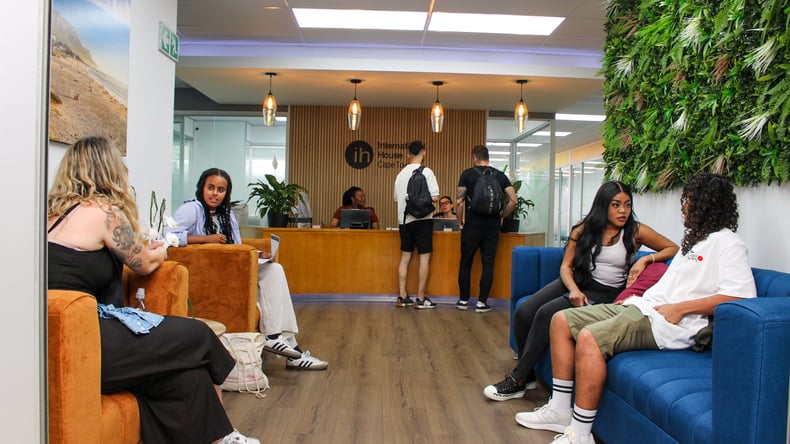 منطقة الاستقبال