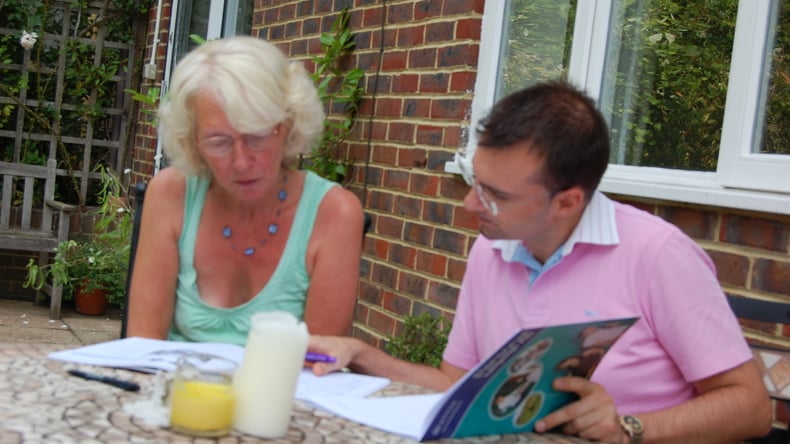 Lærer og elev i klasse