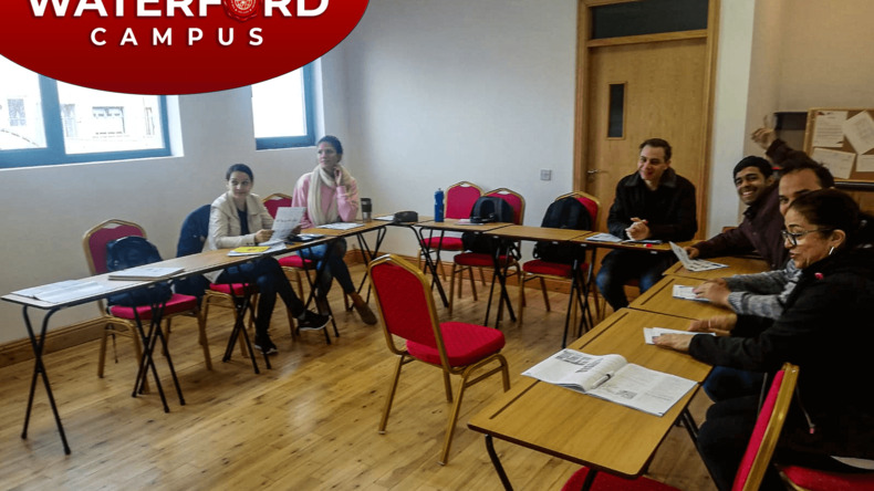 Classe di gruppo all'ISE Waterford