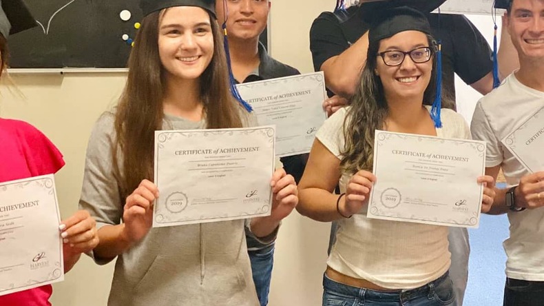 Tanulók oklevéllel