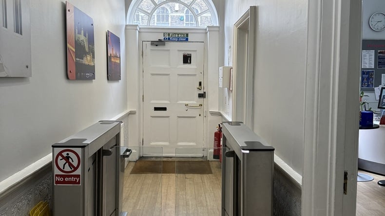 Belépés a Kaplan International Languages - Covent Gardenbe