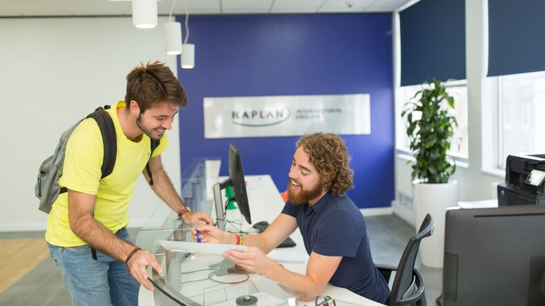 Recepcja w Kaplan International English Liverpool