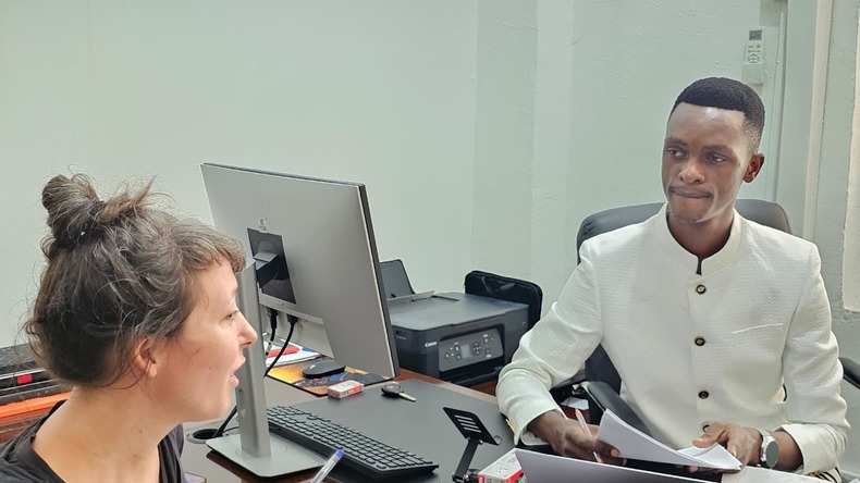 Magánóra az irodában Ullival