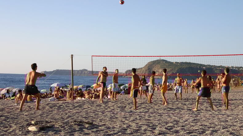 På stranden