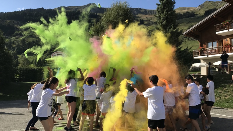 Des moments de plaisir à Les Elfes International
