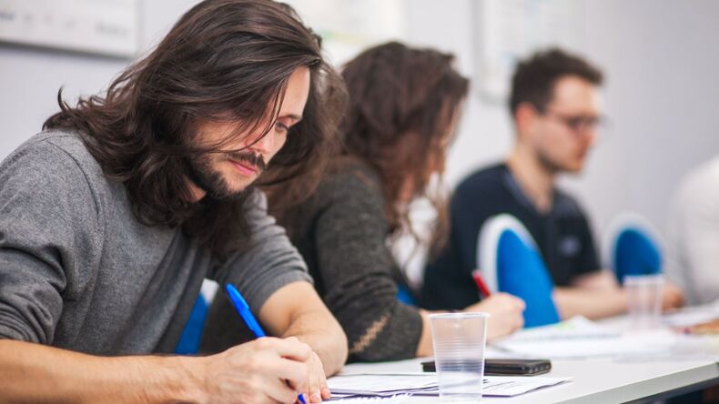 studenci
