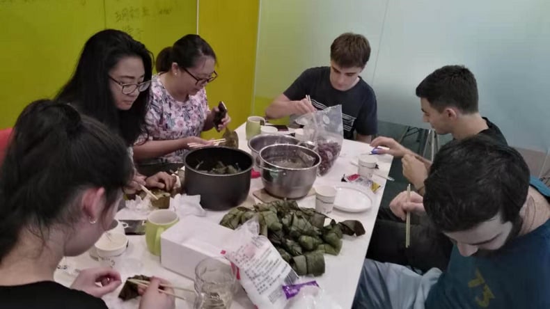 Leksjon pågår på LTL Mandarin School