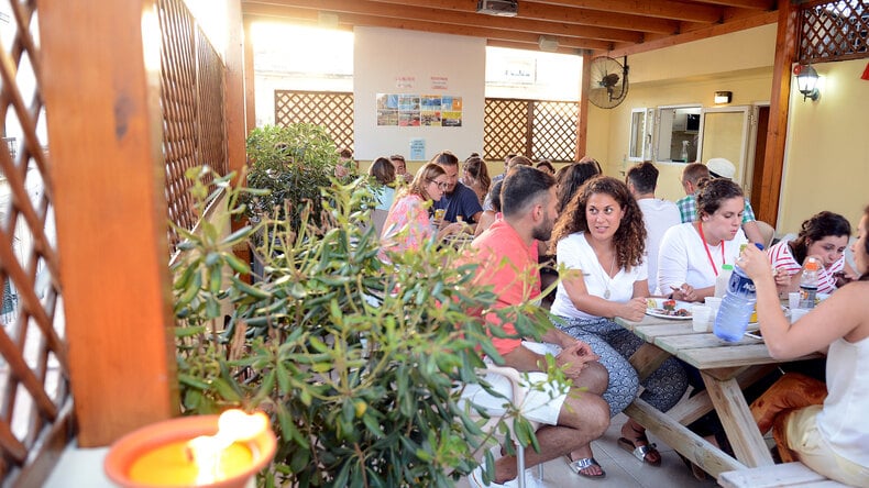 Godendosi un pasto insieme