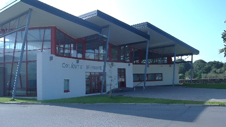 مدرسة Munster Host العامة