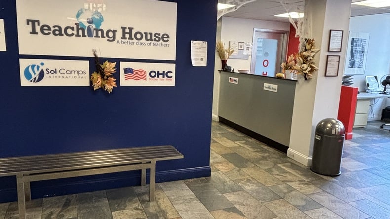Recepção da escola da OHC em Nova York