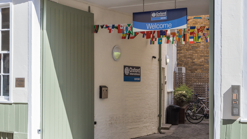 Oxford International Education, inngangskole