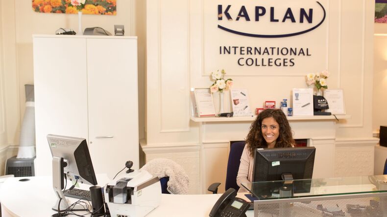 Kaplan 科芬园校区接待处
