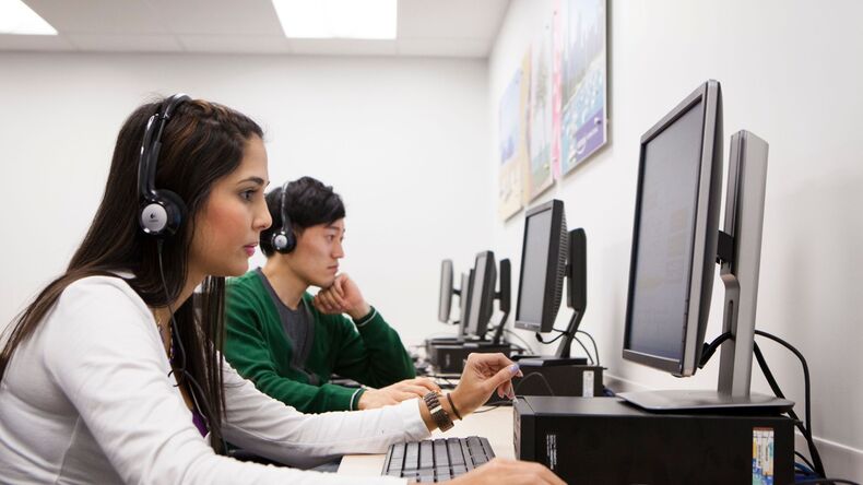 Instalações de informática Kaplan International English Chicago