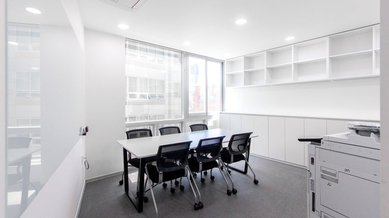 Classroom 01