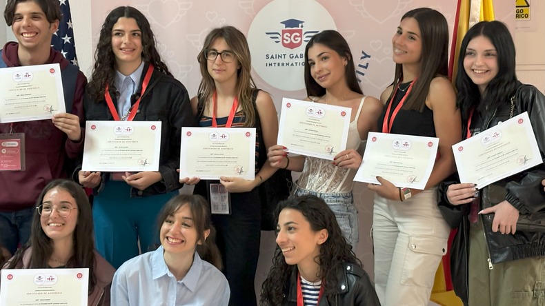 تخرج الطالب