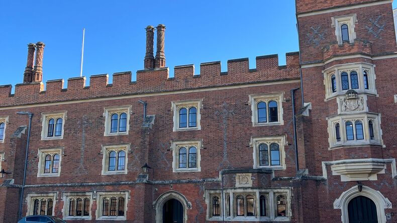 Здание школы