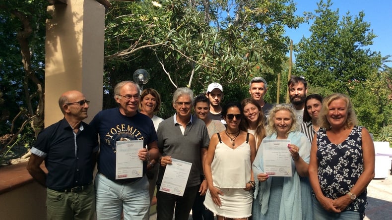 Scuola Conte Ruggiero bizonyítványok